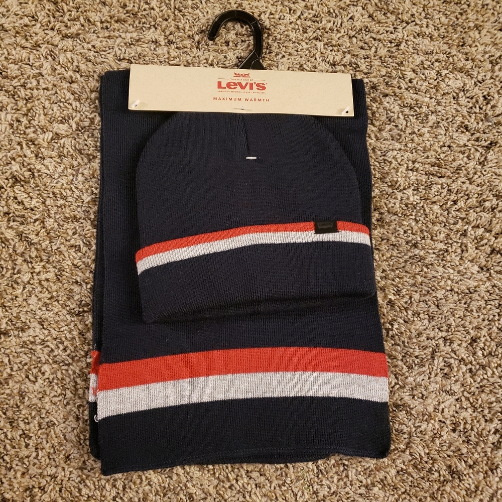 Levi's hat and scarf set